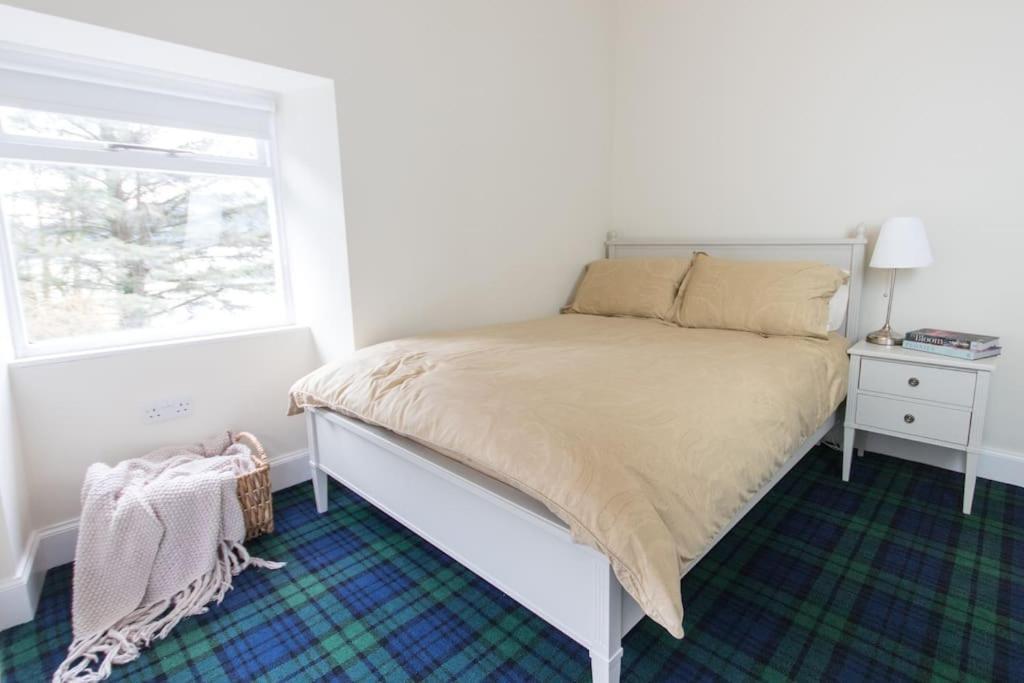 Rossmay House - 4 Bedroom Scottish Villa With Waterfront / Mountain Views Аррокар Екстер'єр фото
