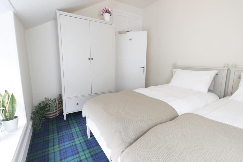 Rossmay House - 4 Bedroom Scottish Villa With Waterfront / Mountain Views Аррокар Екстер'єр фото